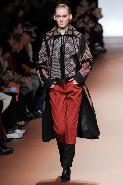 Look 13